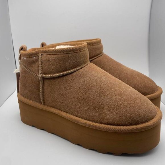 CUSHIONAIRE Women's COZY Genuine Suede pull on platform boot CHESTNUT 7 - Picture 1 of 6